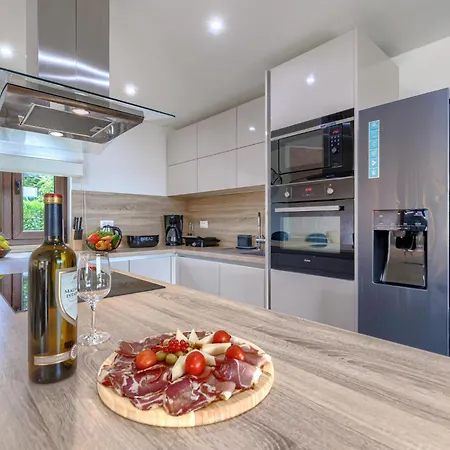 Alena By Interhome Vižinada