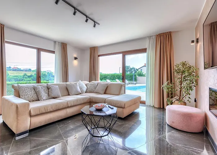 Villa Alena By Interhome Vižinada